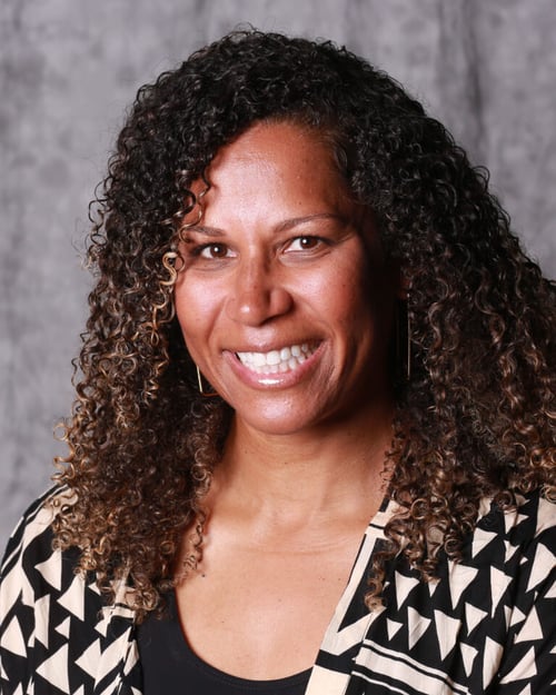 headshot-Mikki-Harris-768x960