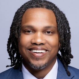 Headshot of Dr. H. Justin  Ballenger