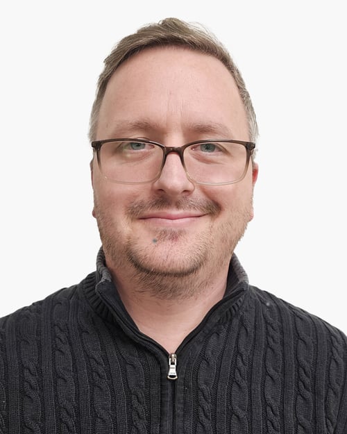 headshot-robert-kinnish