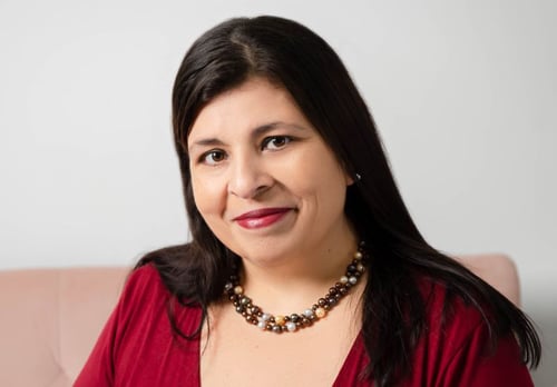headshot_Martinez-Cola-cropped