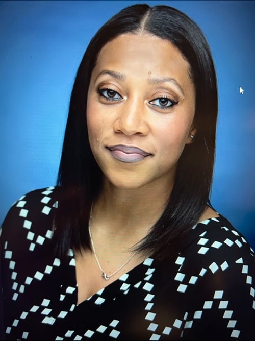 headshot_ciara_carr